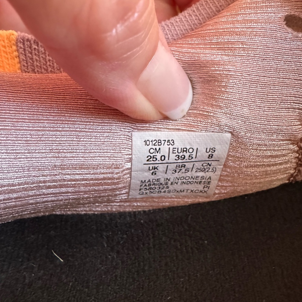 ASICS Womens White/Peach Athletic Shoes, Gel Nimbus 27, size 8, great condition! - Picture 6 of 6